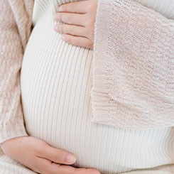 比如 Curs📫🇾🇪or、Tra🔚🧞‍♀️e、V👨‍❤️‍💋‍👨